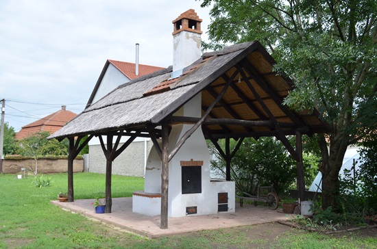 Udvari Kemence