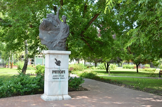 Petőfi-Szobor